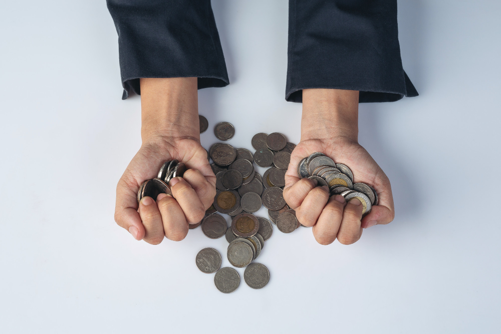 Menunaikan-Zakat-Atau-Sedekah-Dulu-YDSF