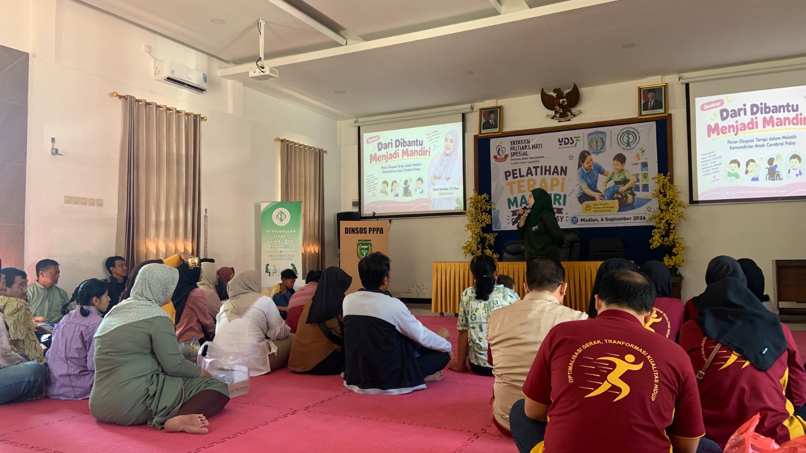 Dampingi Anak Cerebral Palsy, YDSF Latih Ortu Terapi Mandiri