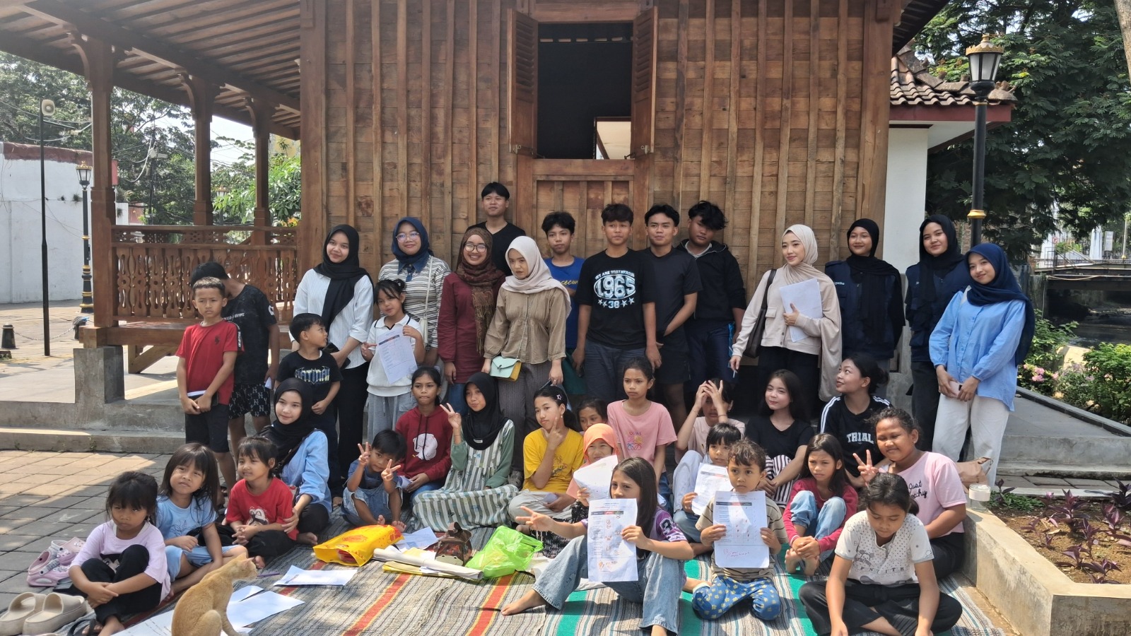 Edukasi Cyberbullying untuk Anak Marginal Kota Semarang