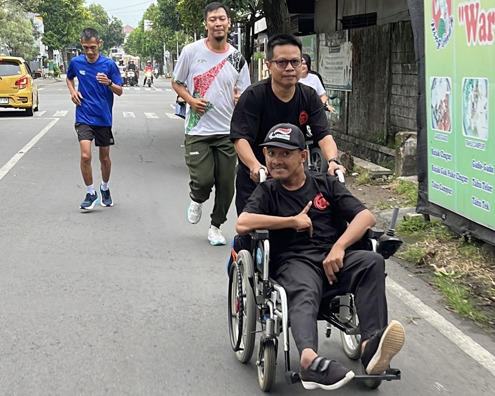 YDSF Gelar Lari Inklusif Bersama Anak Berkebutuhan Khusus di Madiun