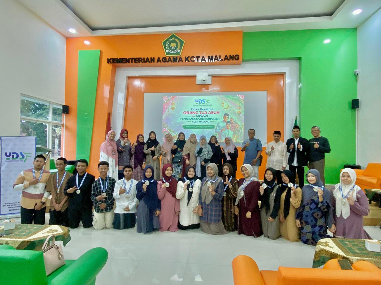 Fasilitasi Silaturahmi Orang Tua Asuh dan Anak-Anak Penerima Beasiswa Pena Bangsa YDSF